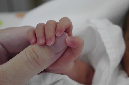 小さく産まれた息子。お腹にいる時は心配ばかりでしたが、無事に産まれてきてくれて産声を聞いた時は産まれてきてくれてありがとうという気持ちでいっぱいでした!